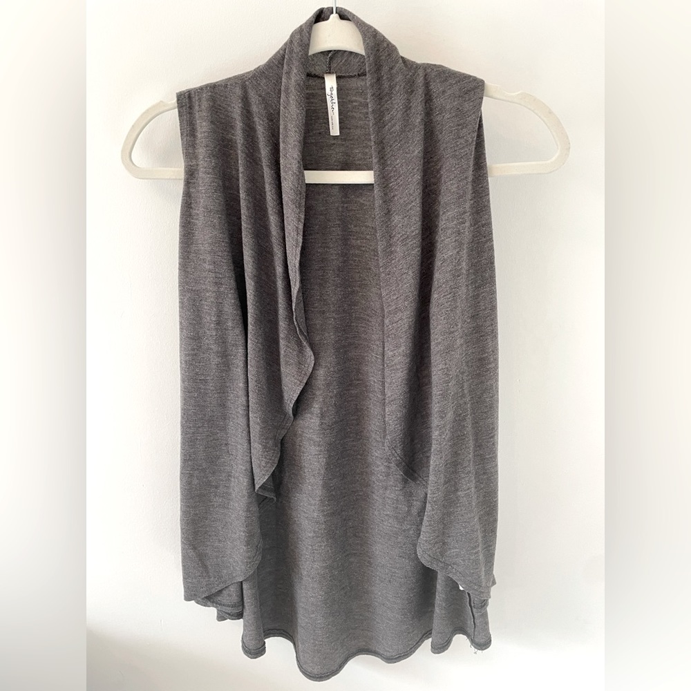 TOGETHER Grey Sleeveless Cardigan in medium